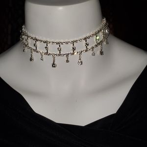 Gorgeous diamond choker necklace.